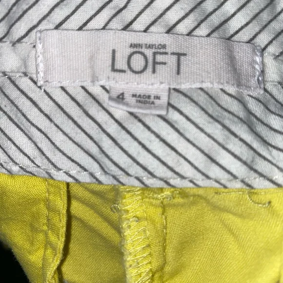 Women's Ann Taylor LOFT Yellow Riviera Shorts 100% Cotton Size 4 - Picture 3 of 5